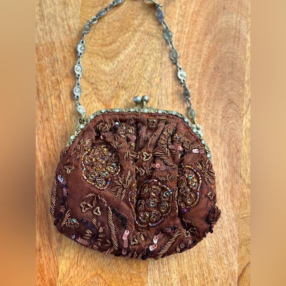 Vintage style beaded evening purse